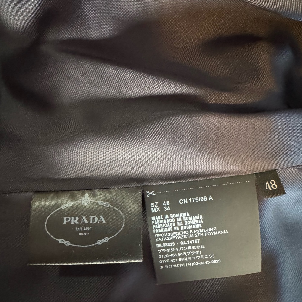 Prada Women's Classic Dark Navy Wool Coat - Picture 4 of 7